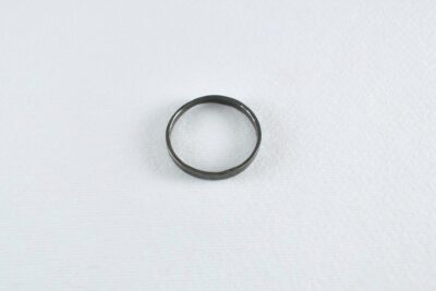 Ανδρικό σφυρήλατο ασημένιο δαχτυλίδι, επιπλατινωμένο (μαύρο), σε διάφορα νούμερα.