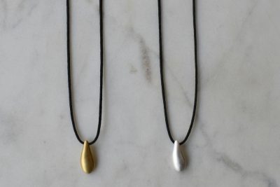 Unisex κρεμαστά σταγόνα σε ασήμι ή επιχρυσωμένο ασήμι 925. Μήκος: 60 εκ.