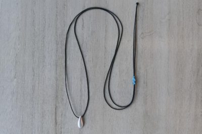 Unisex κρεμαστό σταγόνα σε ασήμι 925. Μήκος: αυξομειούμενο.